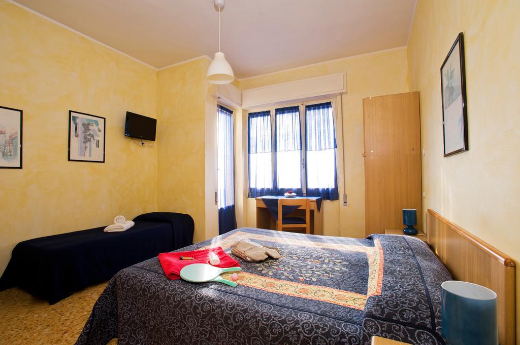 Hotel Lido Pietra Ligure Værelse billede