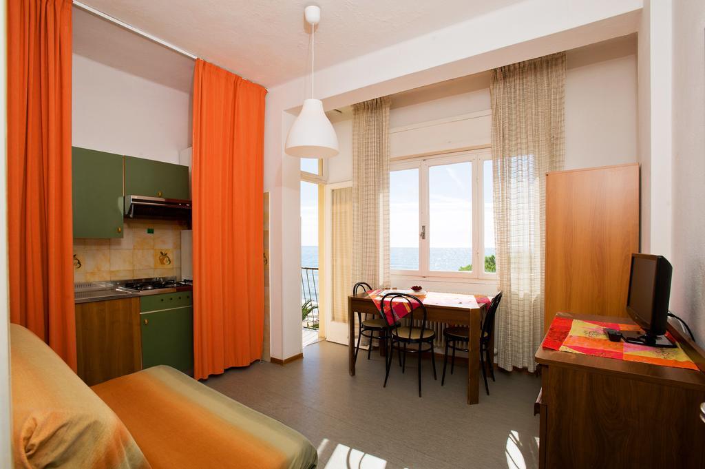Hotel Lido Pietra Ligure Værelse billede