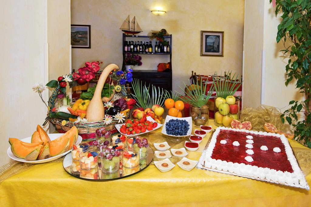 Hotel Lido Pietra Ligure Eksteriør billede