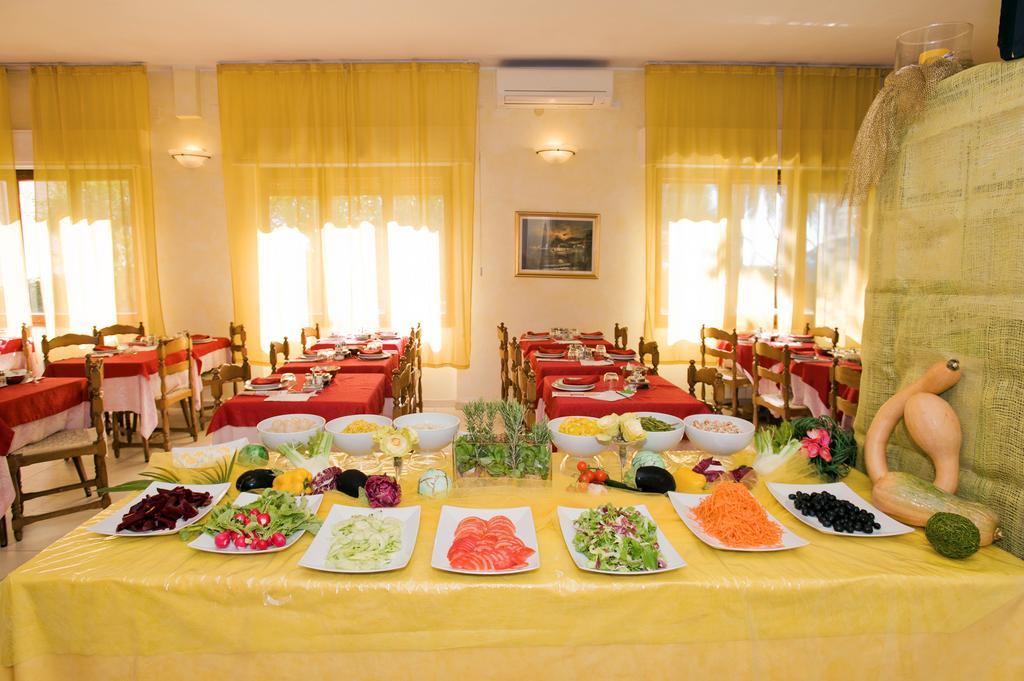 Hotel Lido Pietra Ligure Eksteriør billede