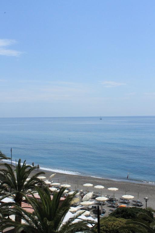 Hotel Lido Pietra Ligure Eksteriør billede