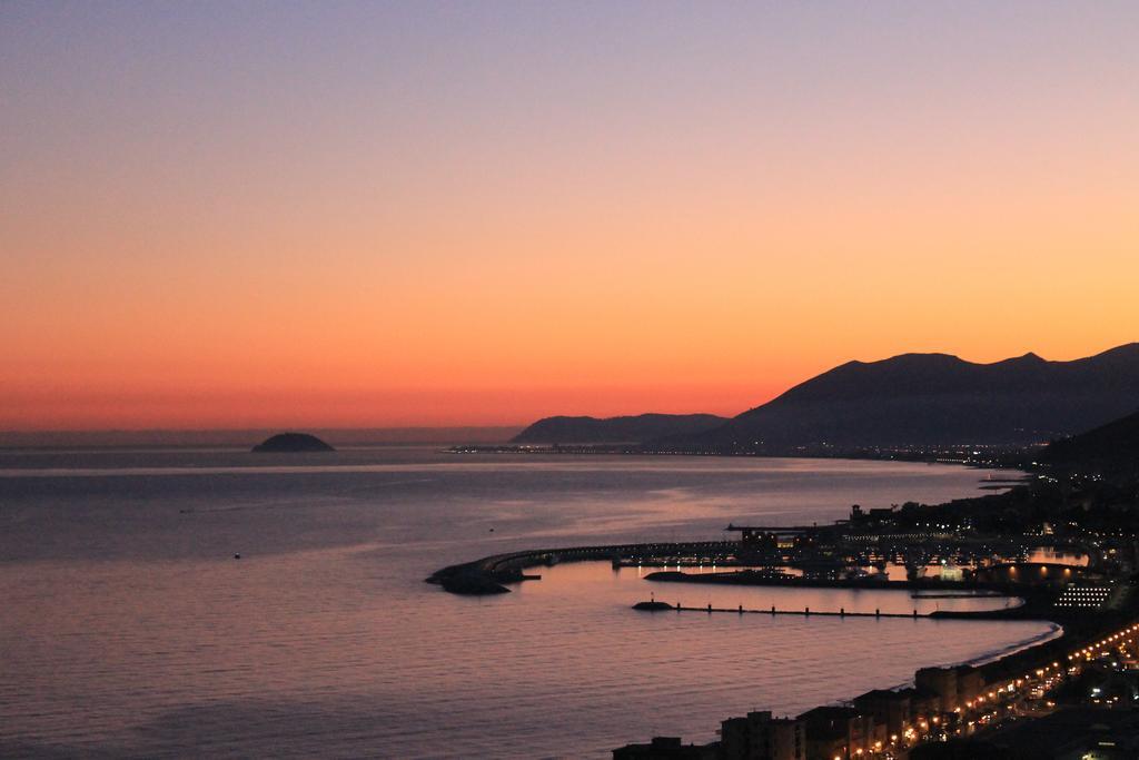 Hotel Lido Pietra Ligure Eksteriør billede